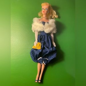 Rare Vintage Barbie “Gay Parisienne” #964